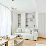 公寓 Romantic Getaway - Le Marais - With Ac *
